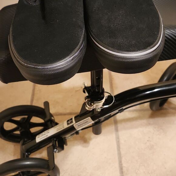 Vans Custom-Made Black Suede Slip-on Shoes w/ Roses Men's 11 Women's 12 WIDE - Picture 3 of 12